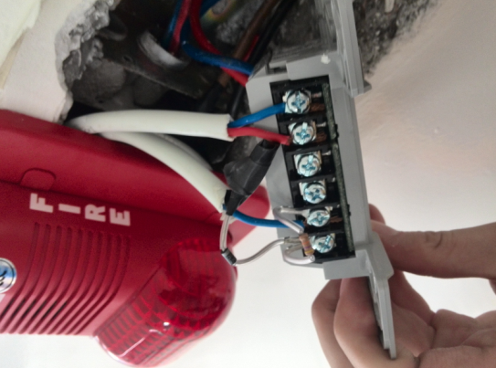 火災(zāi)自動報(bào)警系統(tǒng)接線端子